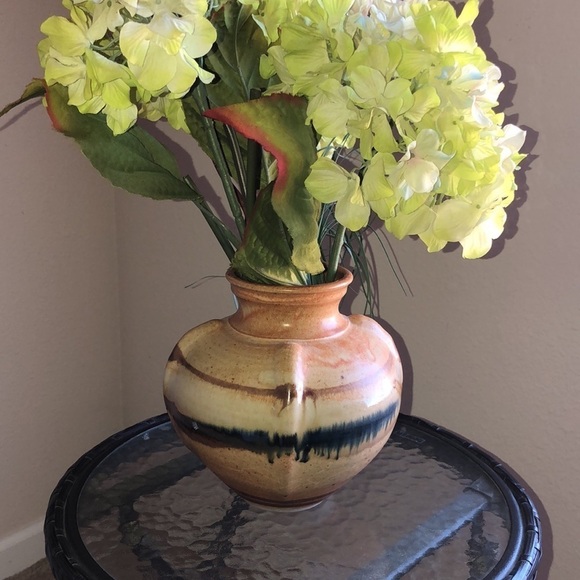 Glazed Vase Tan brown blue colors Made in 93/95’ - Picture 6 of 14